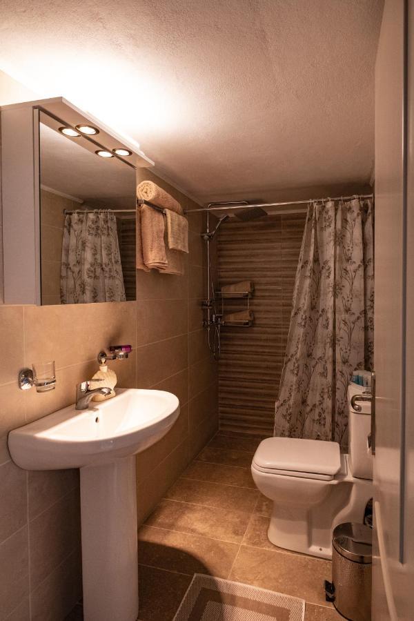 Filocsenia Luxury Apartment At Tsoutsouras ชูสท์ซูโรส ภายนอก รูปภาพ